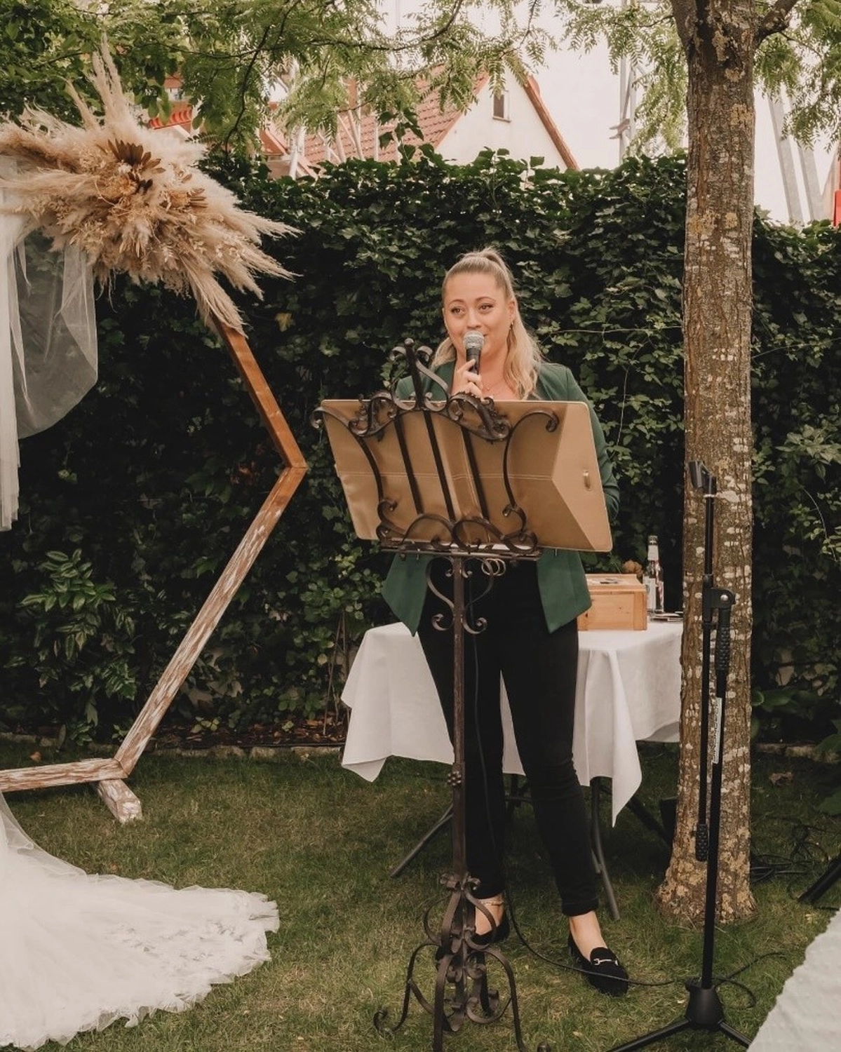 Kristina Lesch – Hochzeiten – Reden – Planen – Verzaubern – Hochzeitstagkoordination / Hochzeitstagmanagerin: